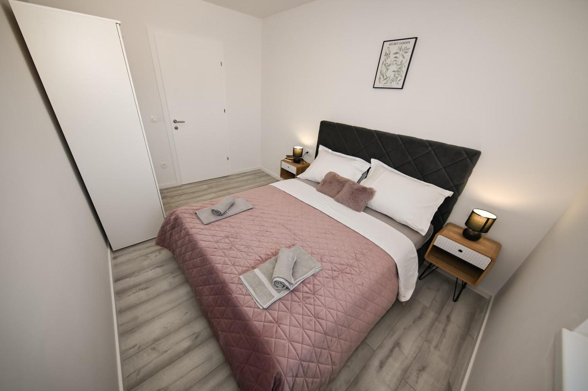 Veliki Apartman Petra Posedarje Værelse billede